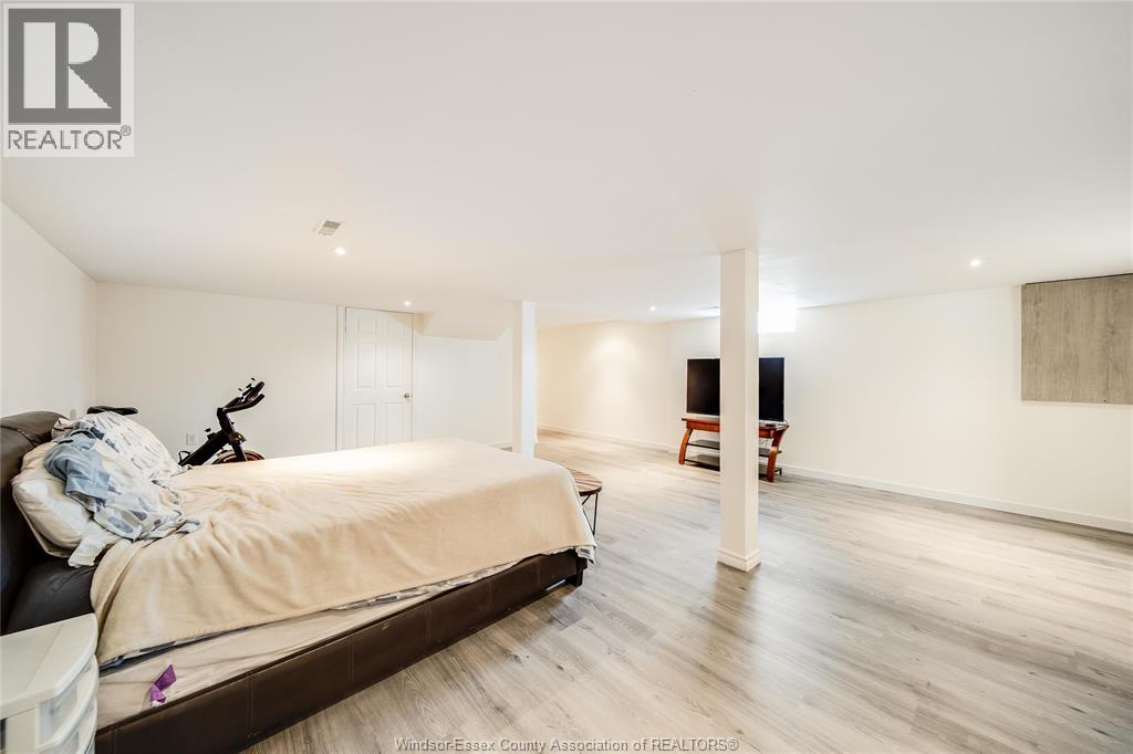 518 ARQUETTE AVENUE - 23
