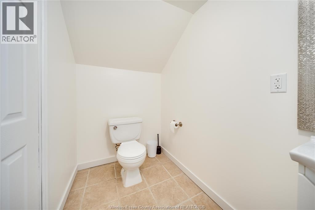 518 ARQUETTE AVENUE - 27