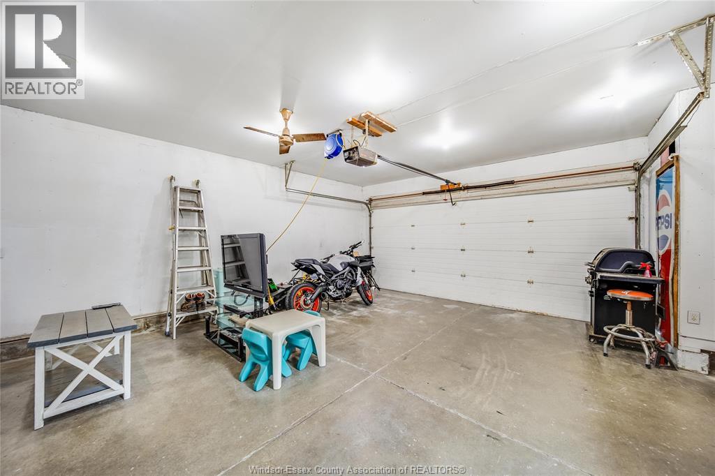 518 ARQUETTE AVENUE - 36