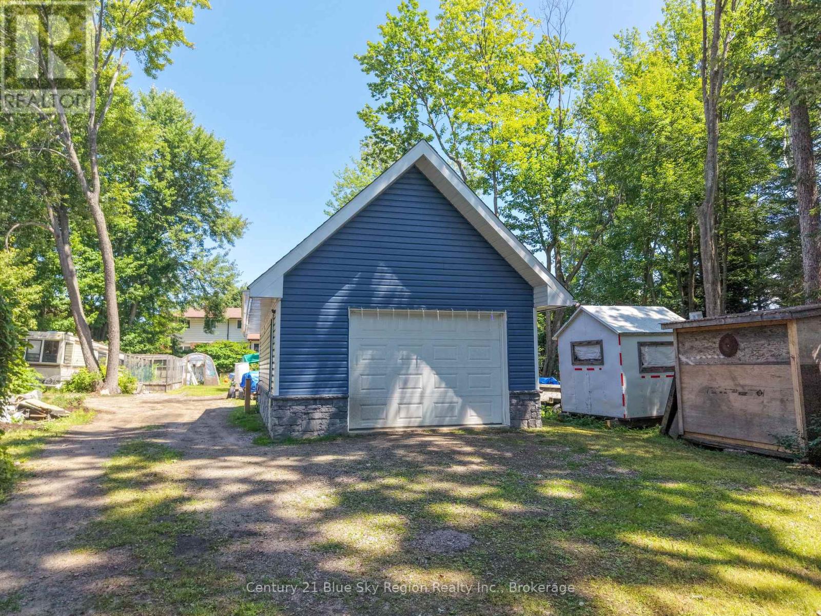 554 LAKESHORE DRIVE - 2
