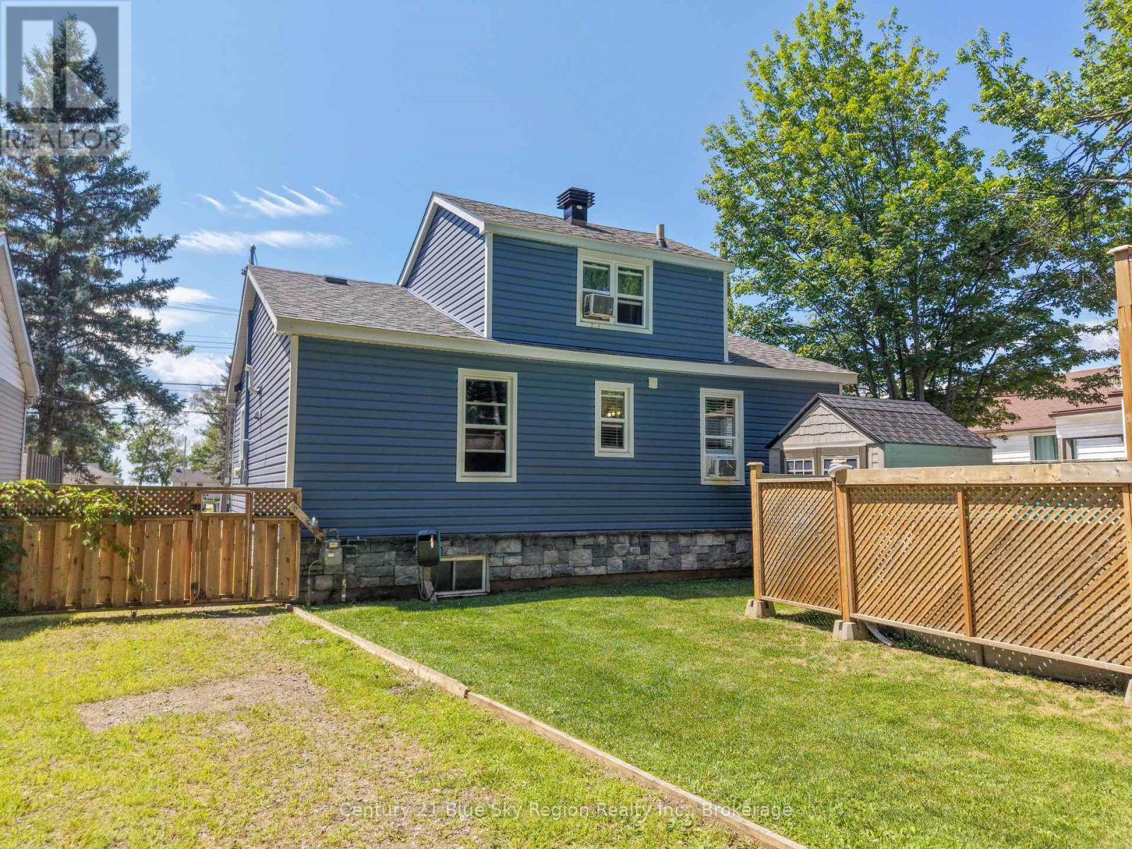 554 LAKESHORE DRIVE - Image 27
