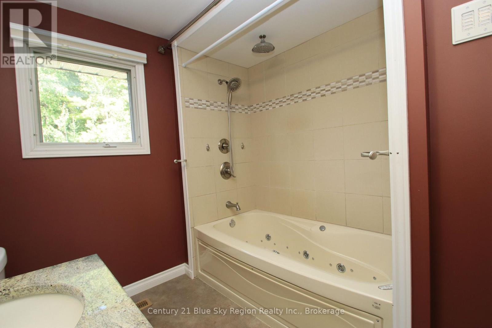 25 MEADOW DRIVE - Image 12