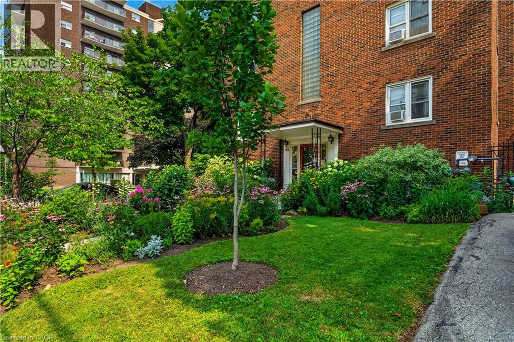 #104 60 ROBINSON Street - 12