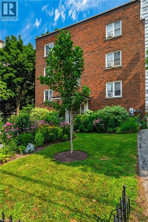 #104 60 ROBINSON Street - 16