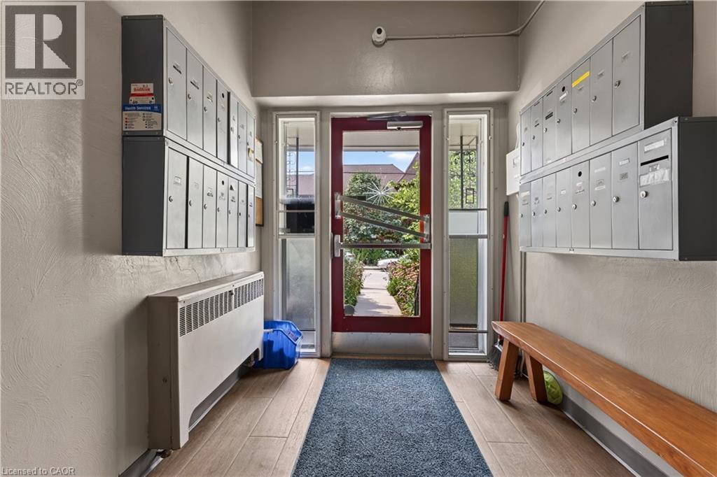 #104 60 ROBINSON Street - 17