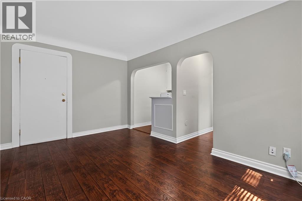 #104 60 ROBINSON Street - 23