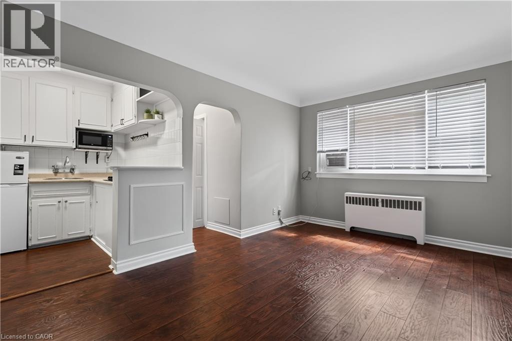 #104 60 ROBINSON Street - 27