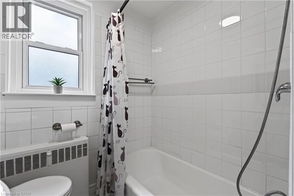 #104 60 ROBINSON Street - 34