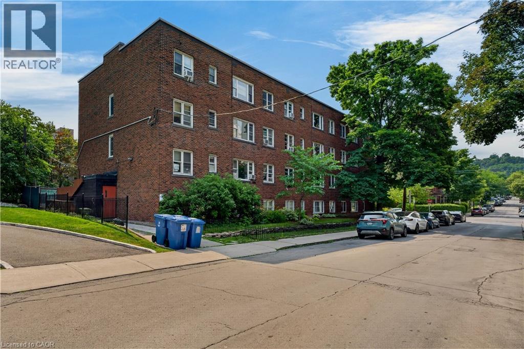 #104 60 ROBINSON Street - 8