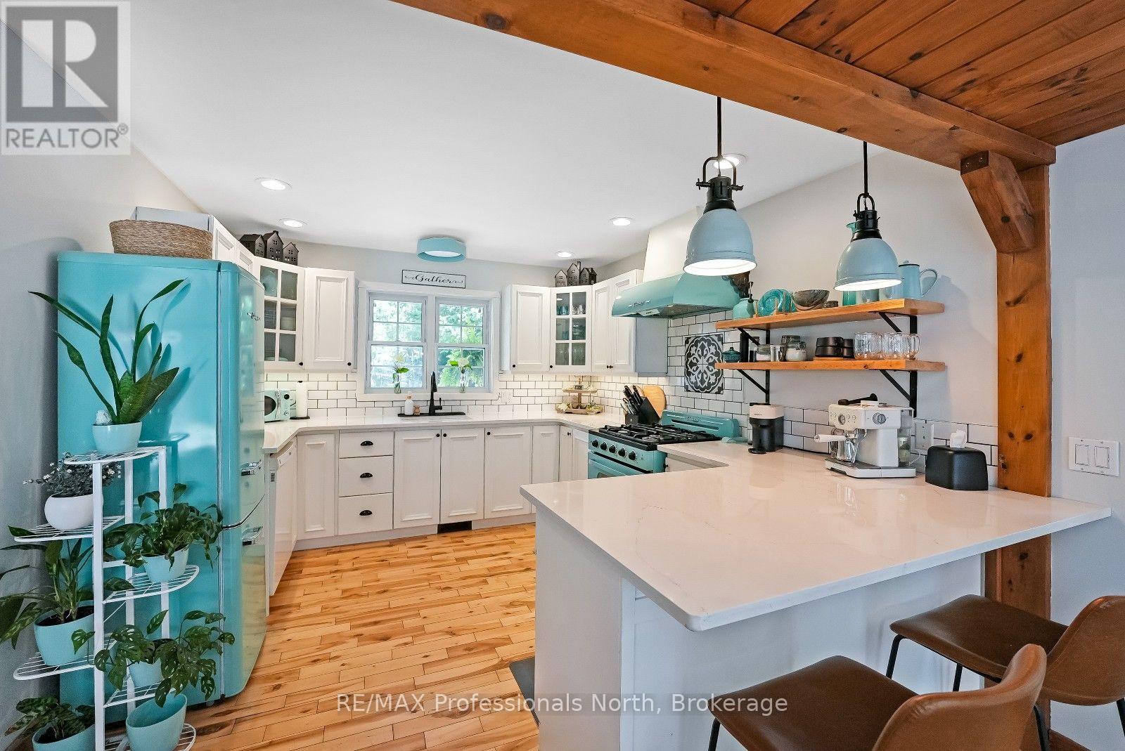 1057 SUBURBAN COURT - Image 18