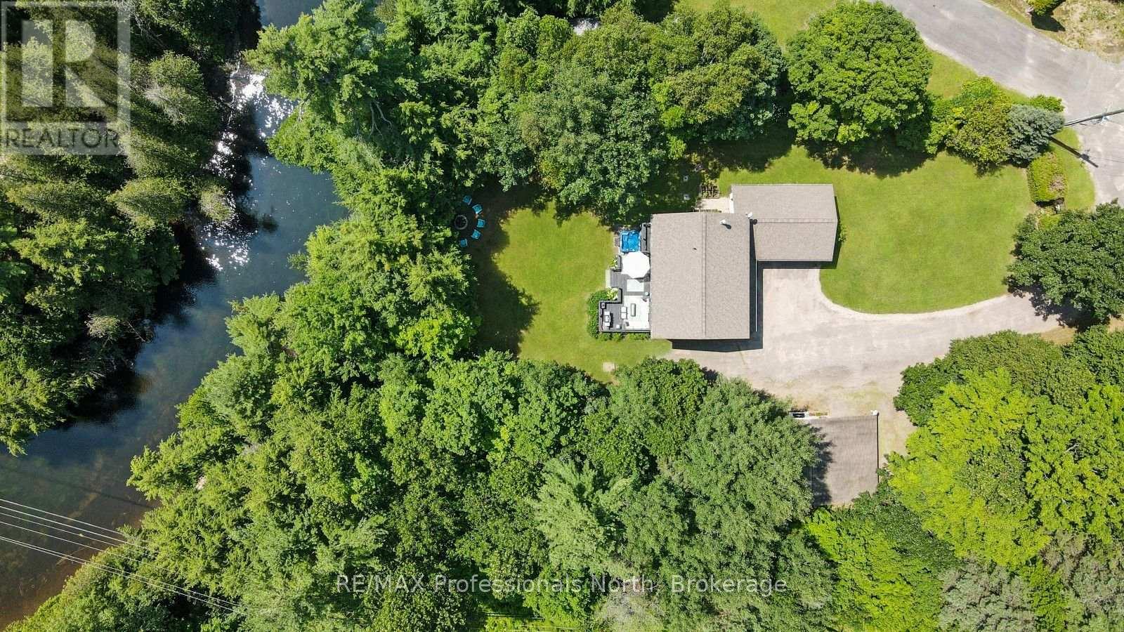 1057 SUBURBAN COURT - 2
