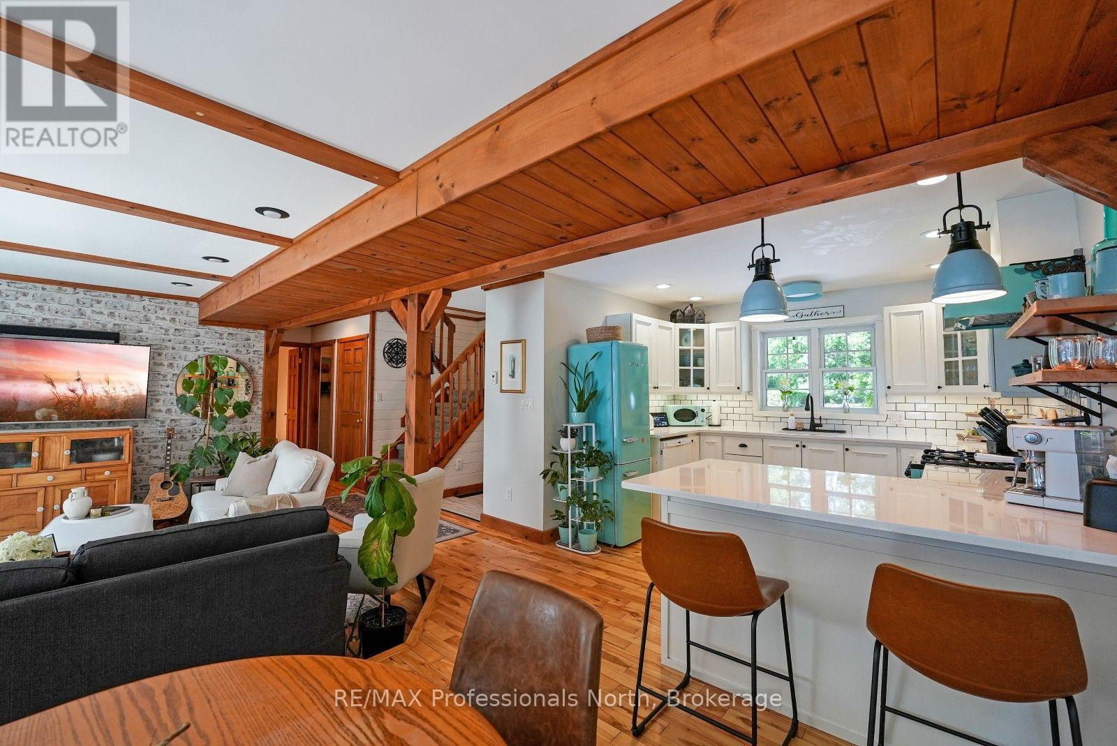 1057 SUBURBAN COURT - Image 22