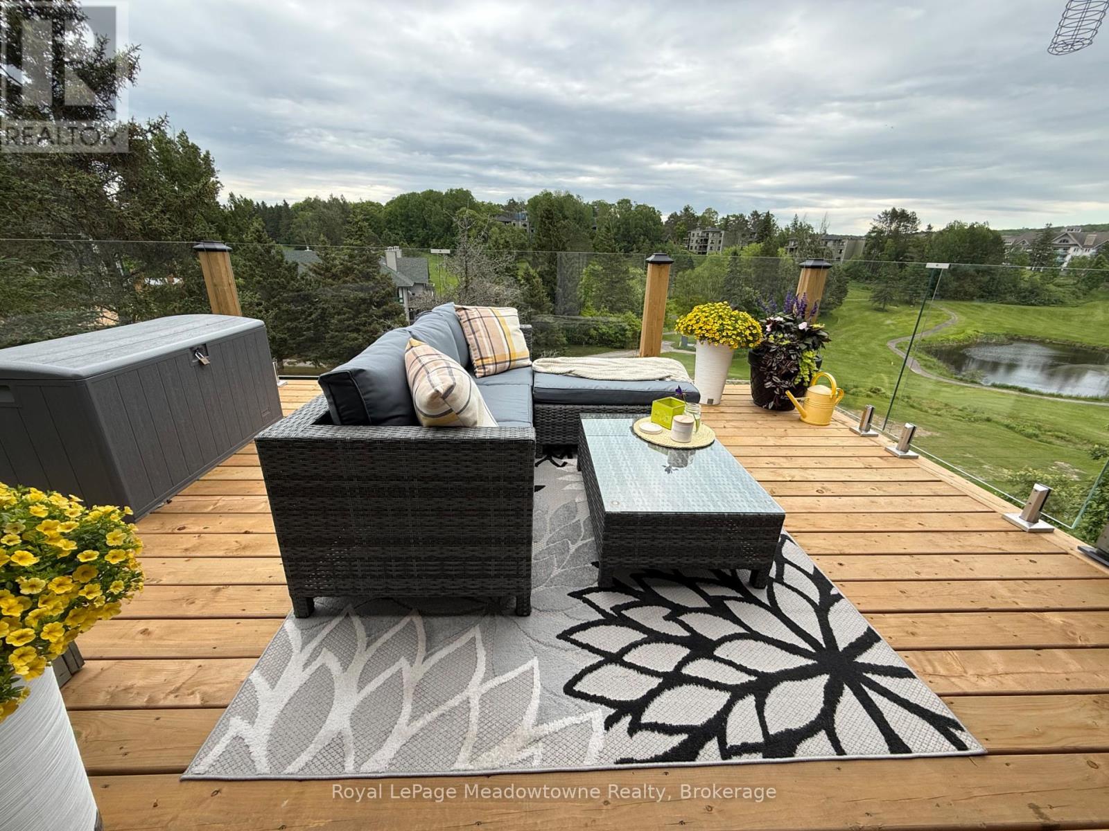 #301 34 DEERHURST GREENS ROAD - 1