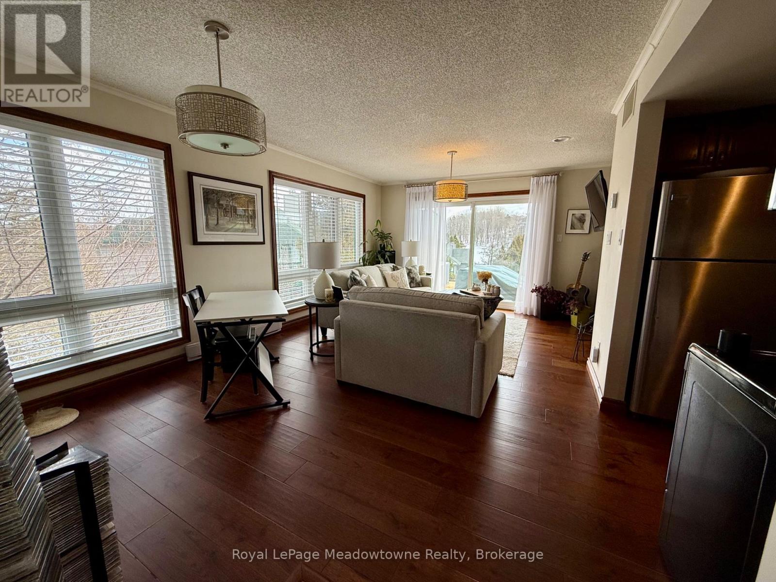 #301 34 DEERHURST GREENS ROAD - 2