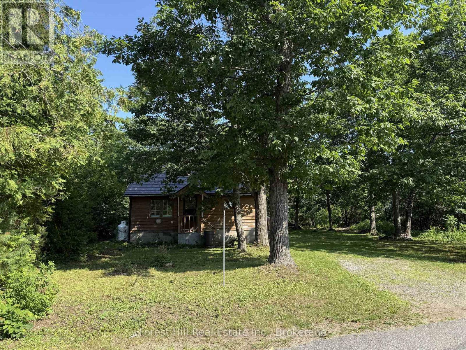 1033 GREY STREET - 2