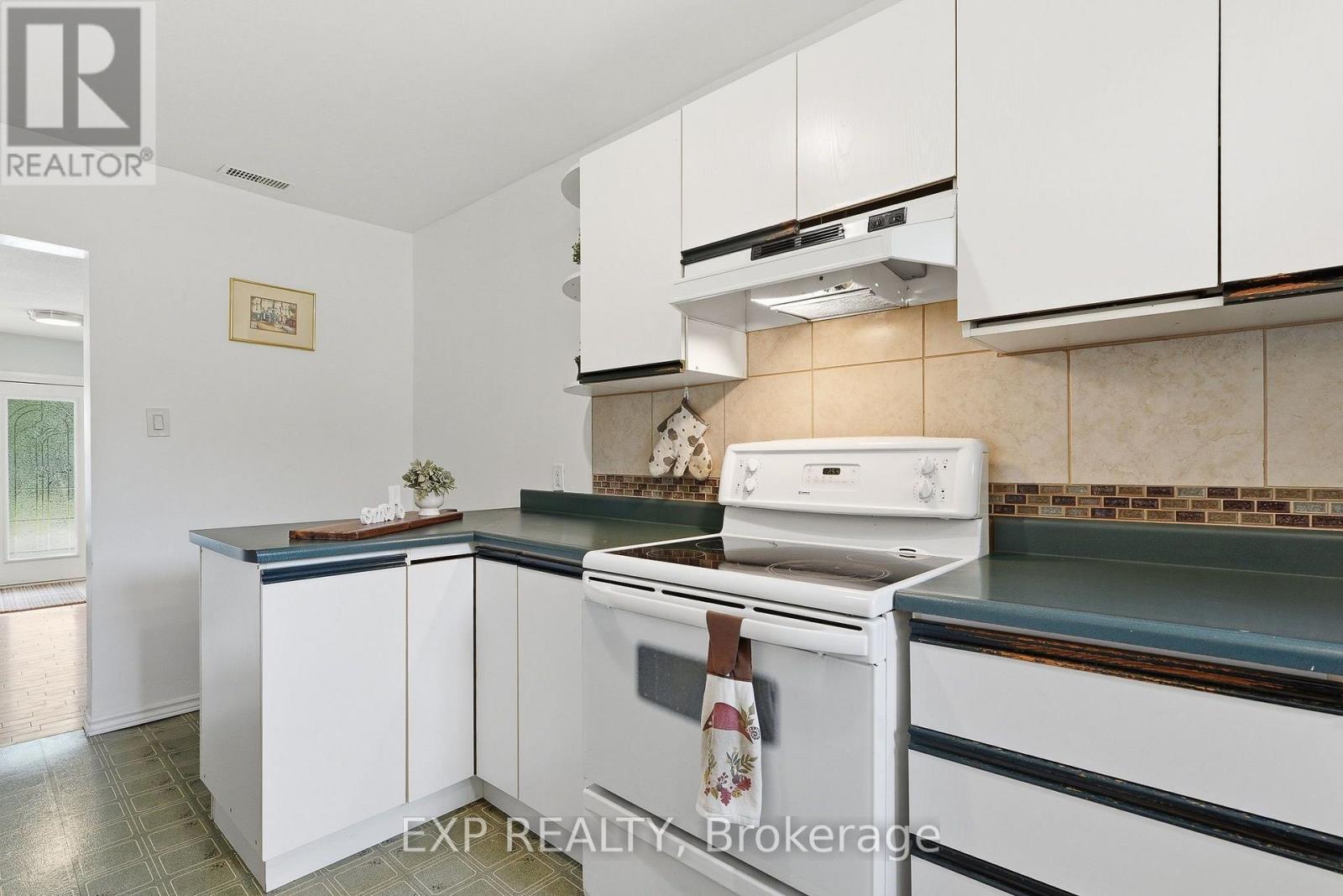 129 LAURIER STREET - 12