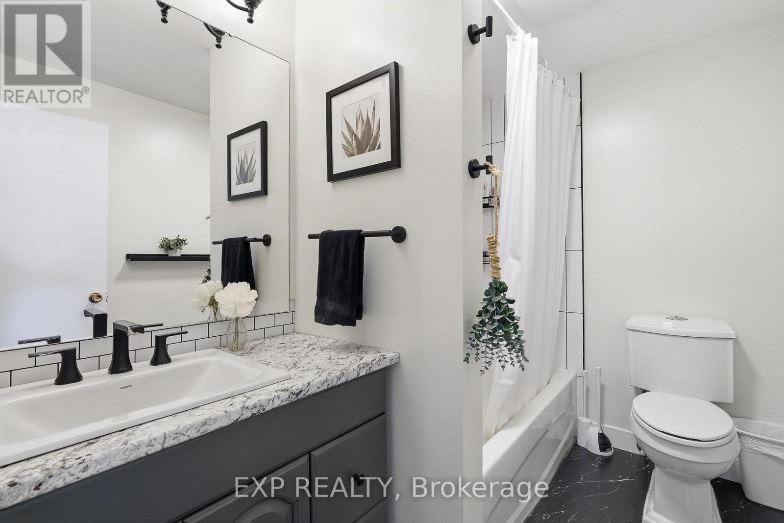 129 LAURIER STREET - 17