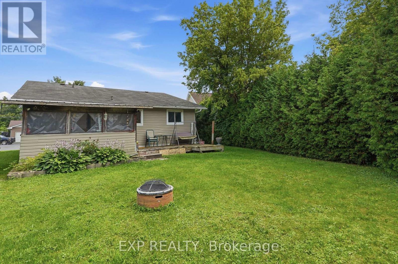 129 LAURIER STREET - 19