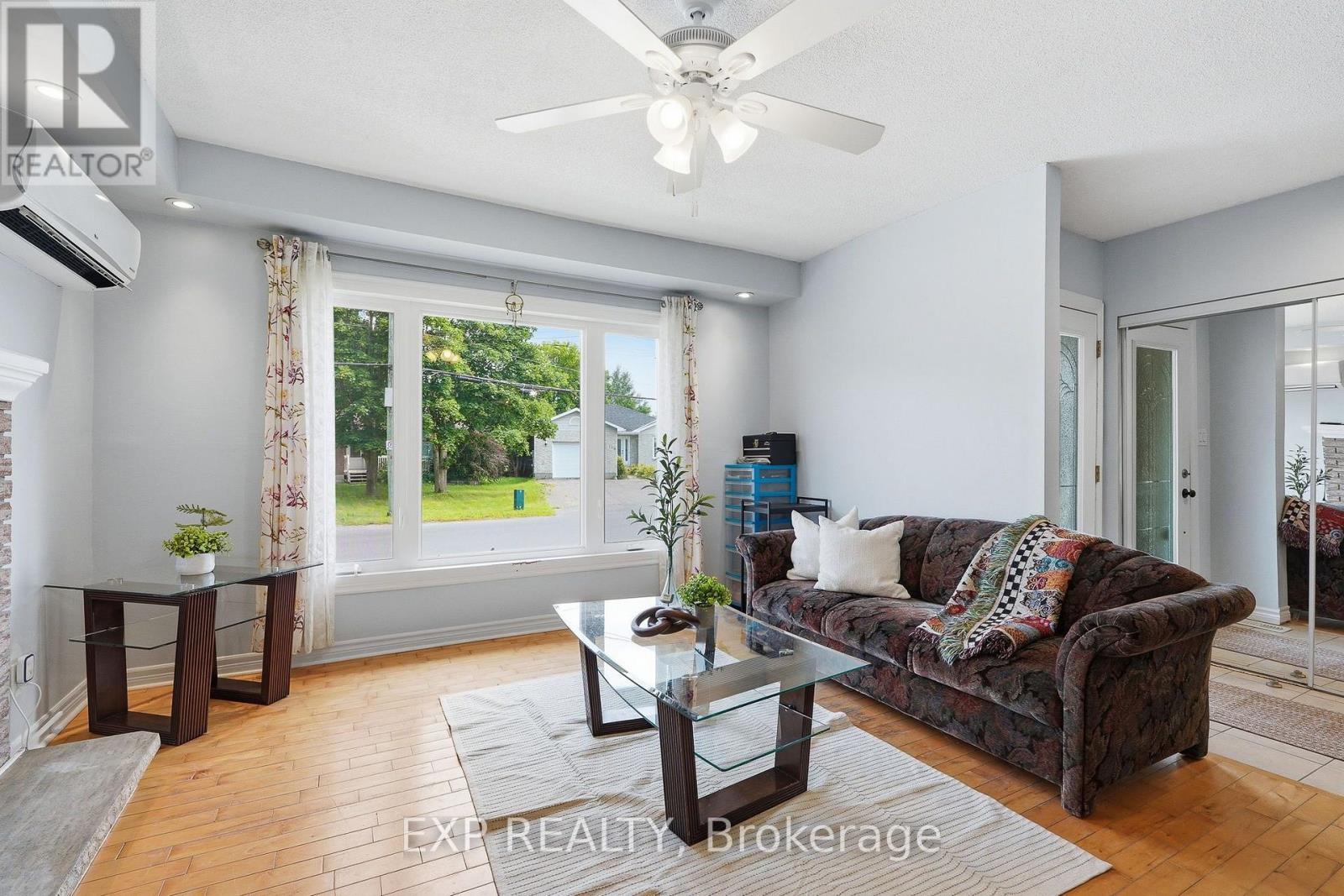 129 LAURIER STREET - 4