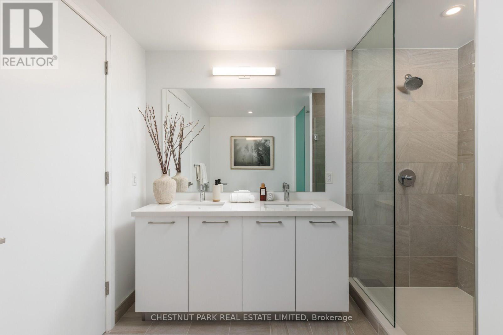 #1602 33 FREDERICK TODD WAY - 18