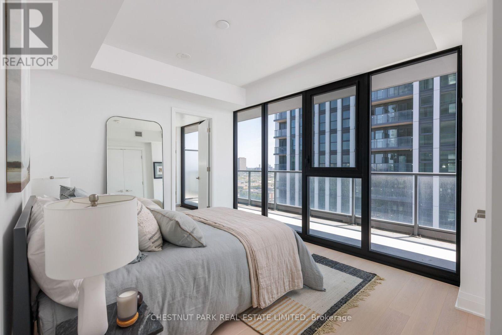 #1602 33 FREDERICK TODD WAY - 22