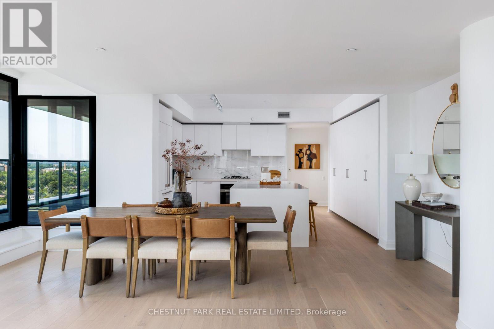 #1602 33 FREDERICK TODD WAY - 6