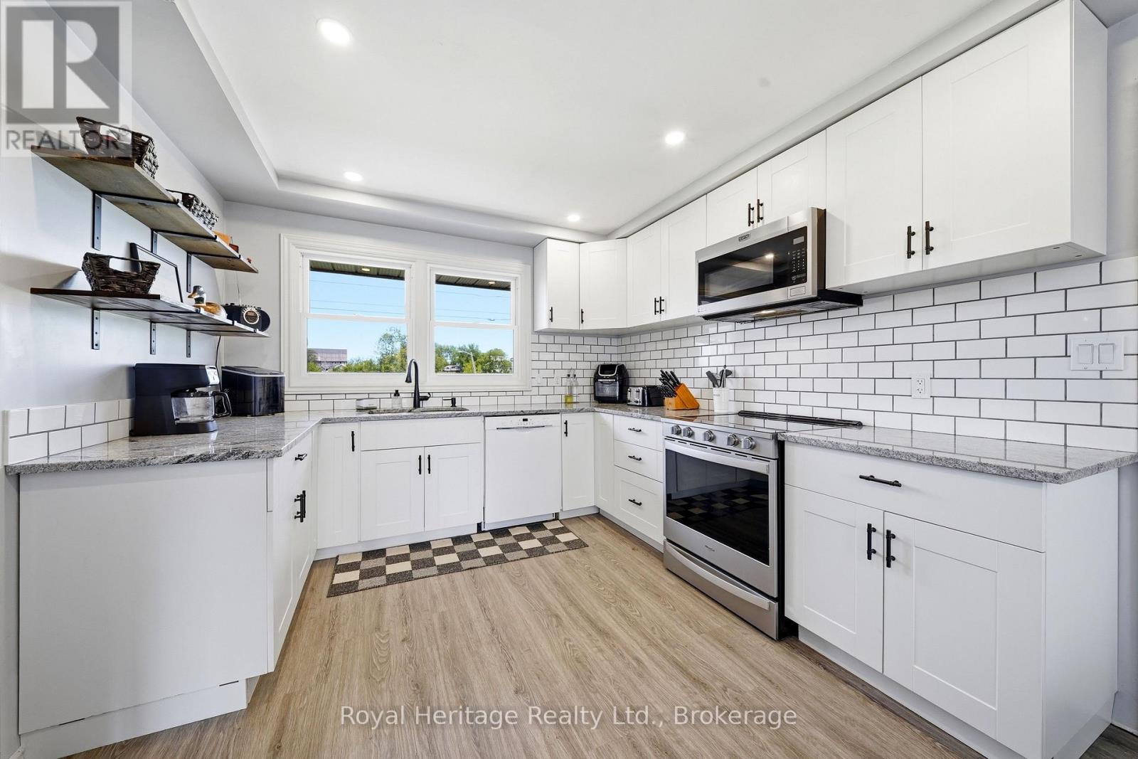 834 MELROSE ROAD - 16