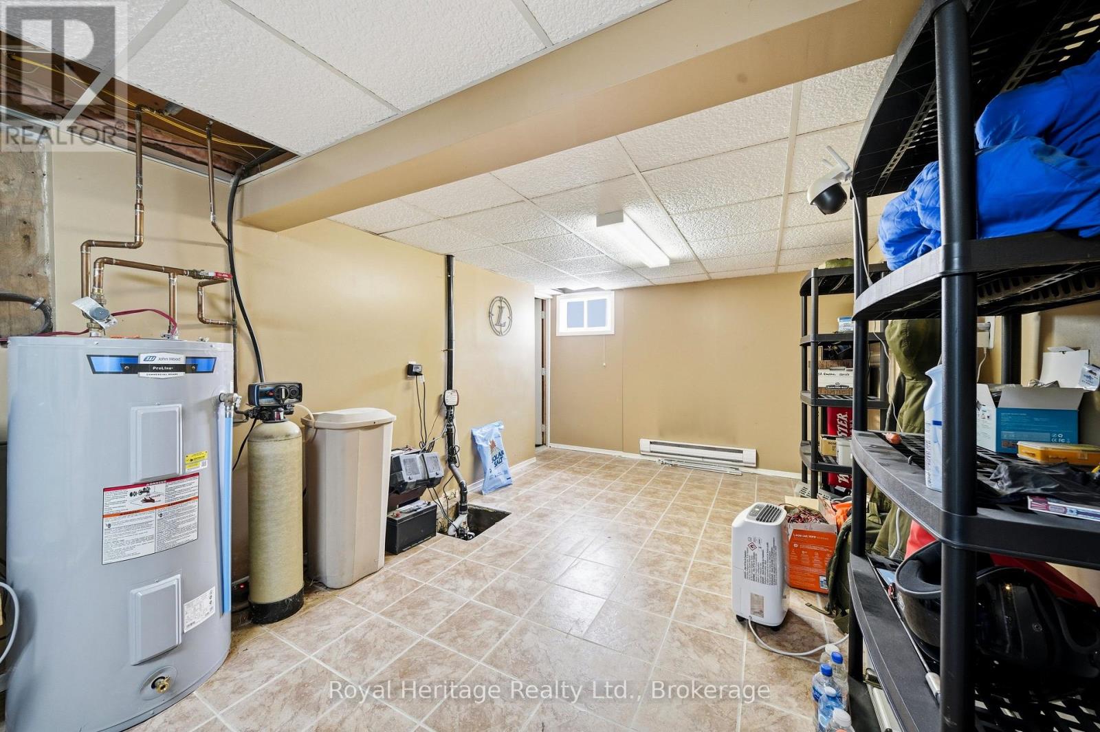 834 MELROSE ROAD - 32