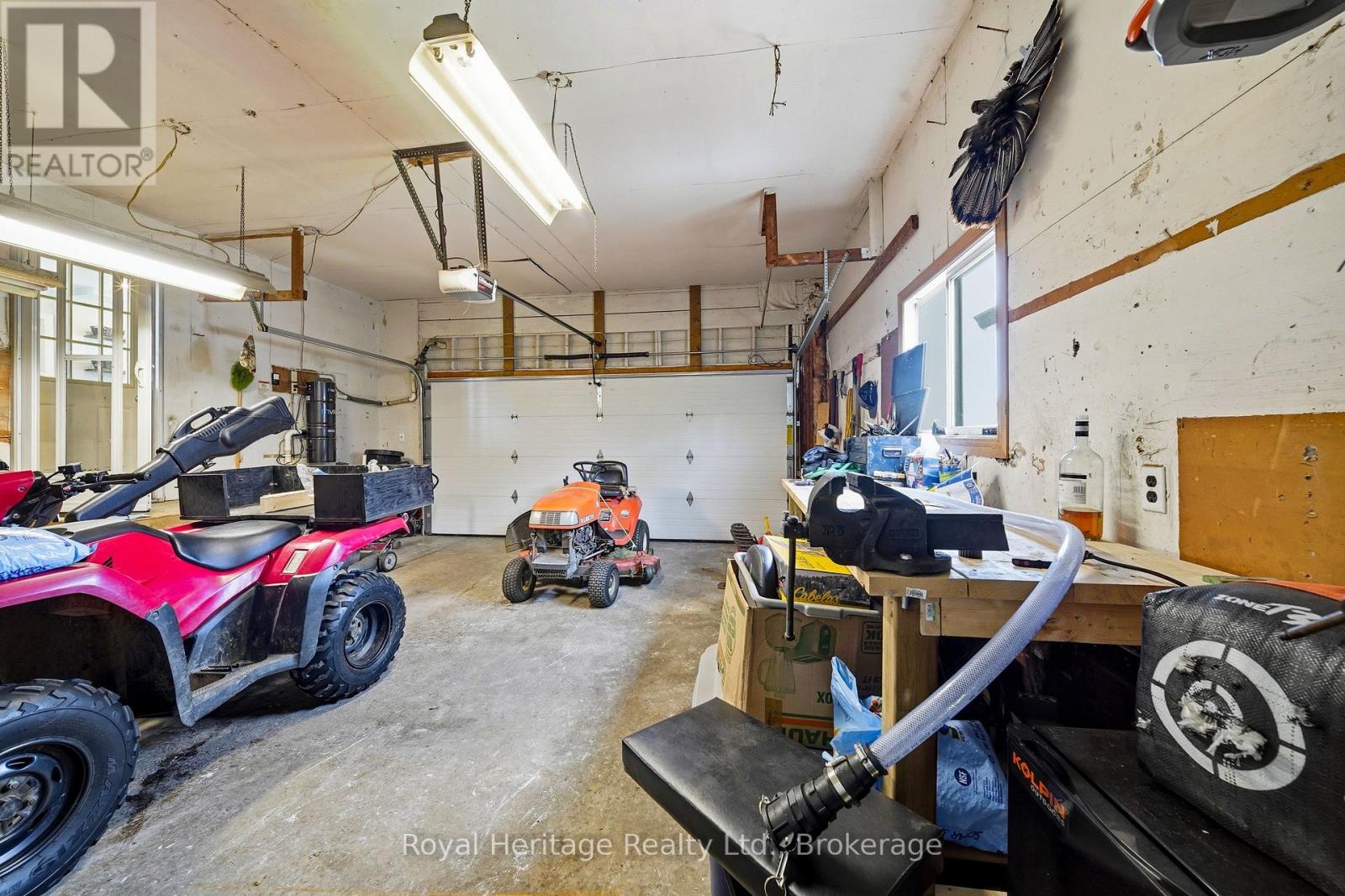 834 MELROSE ROAD - 36