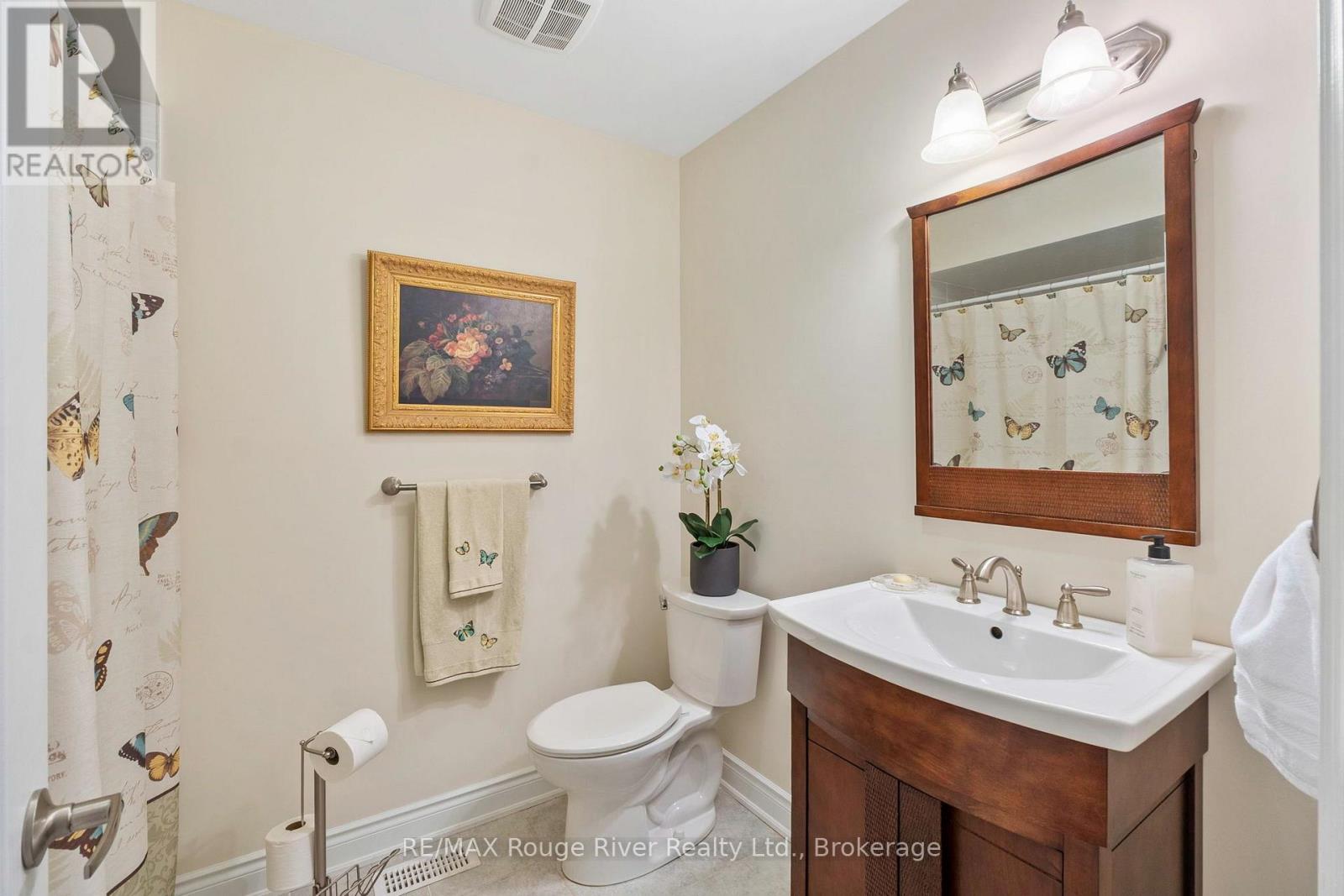 1 GREENAWAY CIRCLE - 10