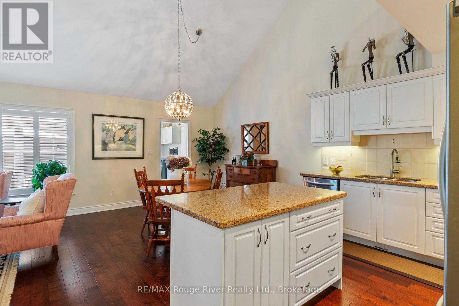 1 GREENAWAY CIRCLE - 16