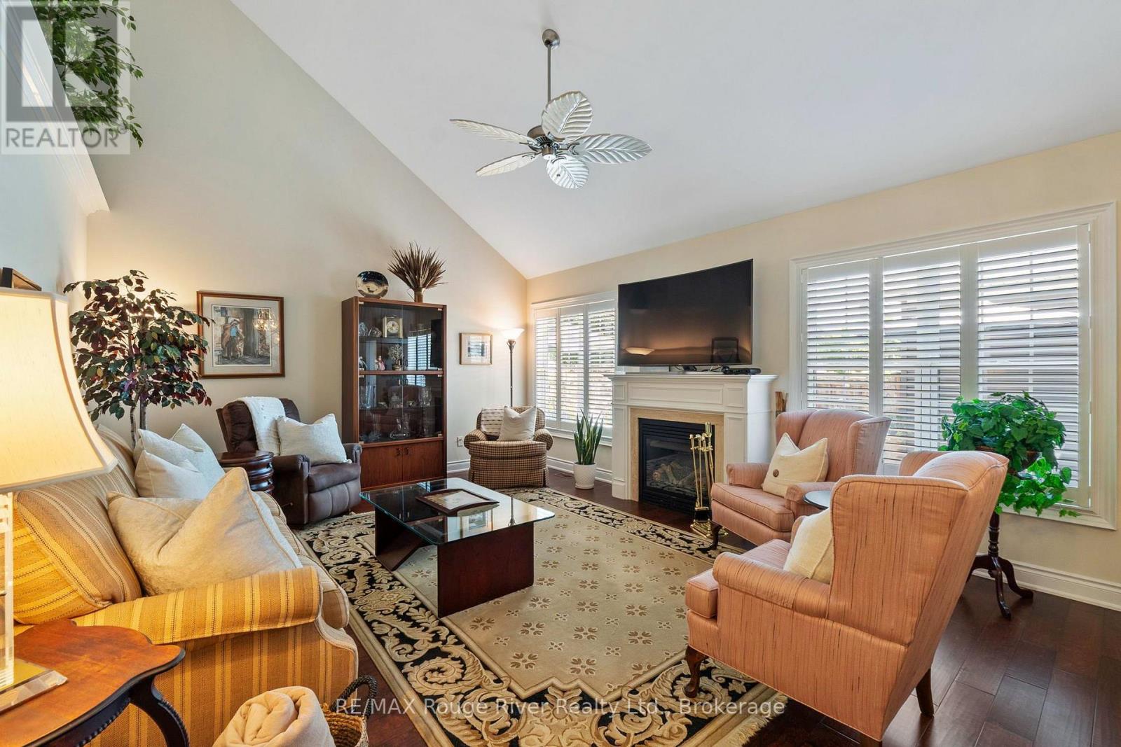 1 GREENAWAY CIRCLE - 21