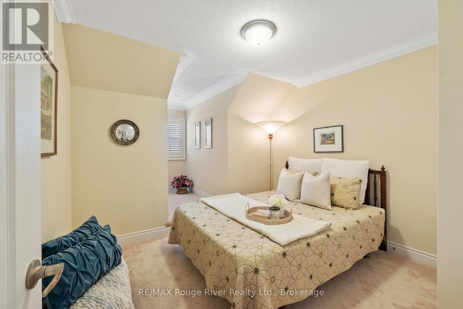 1 GREENAWAY CIRCLE - 31