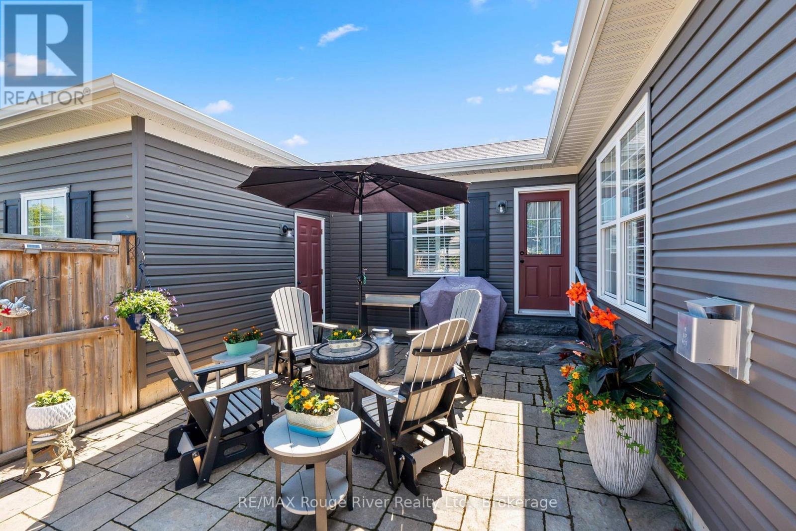 1 GREENAWAY CIRCLE - 36