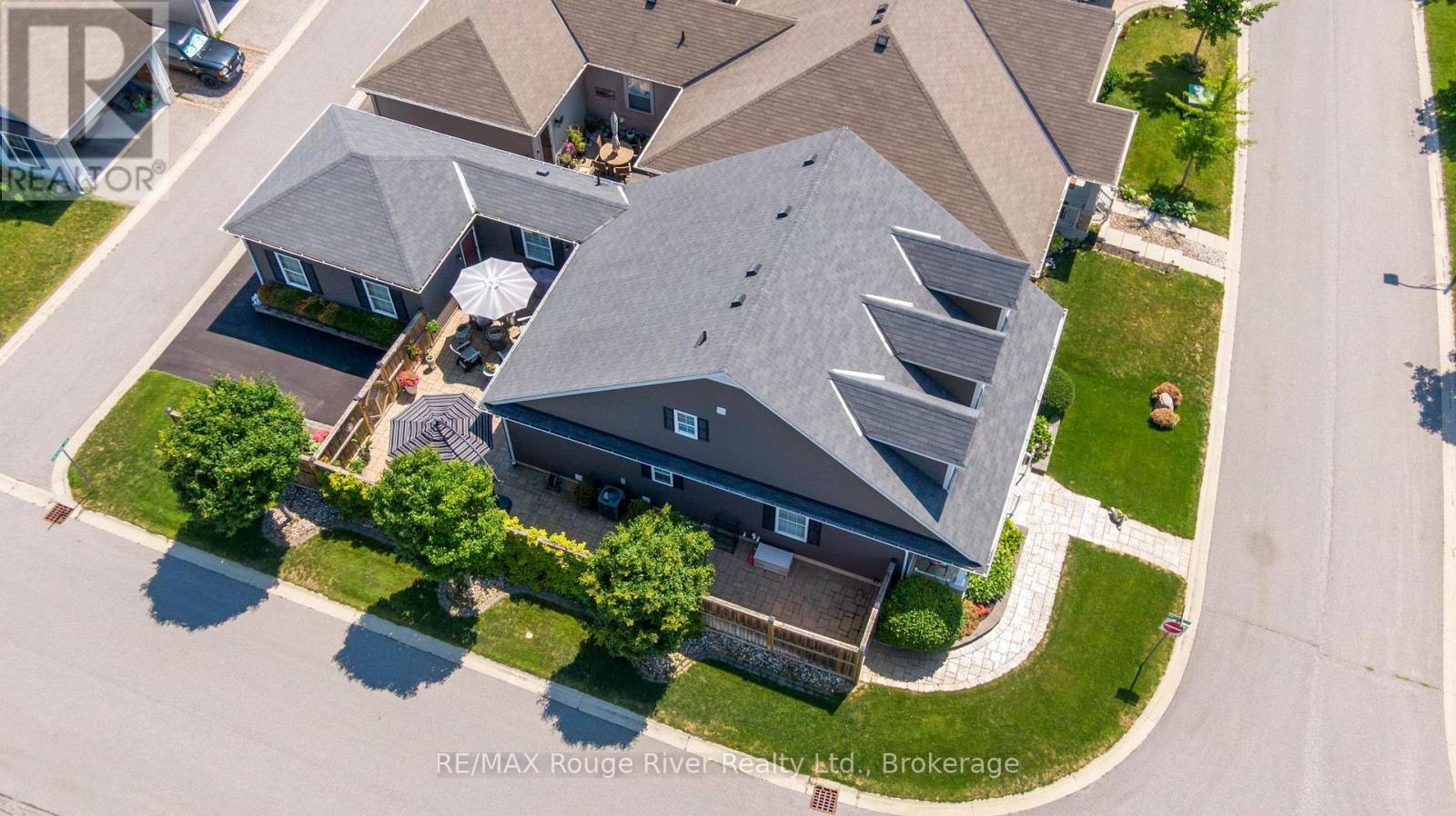 1 GREENAWAY CIRCLE - 43