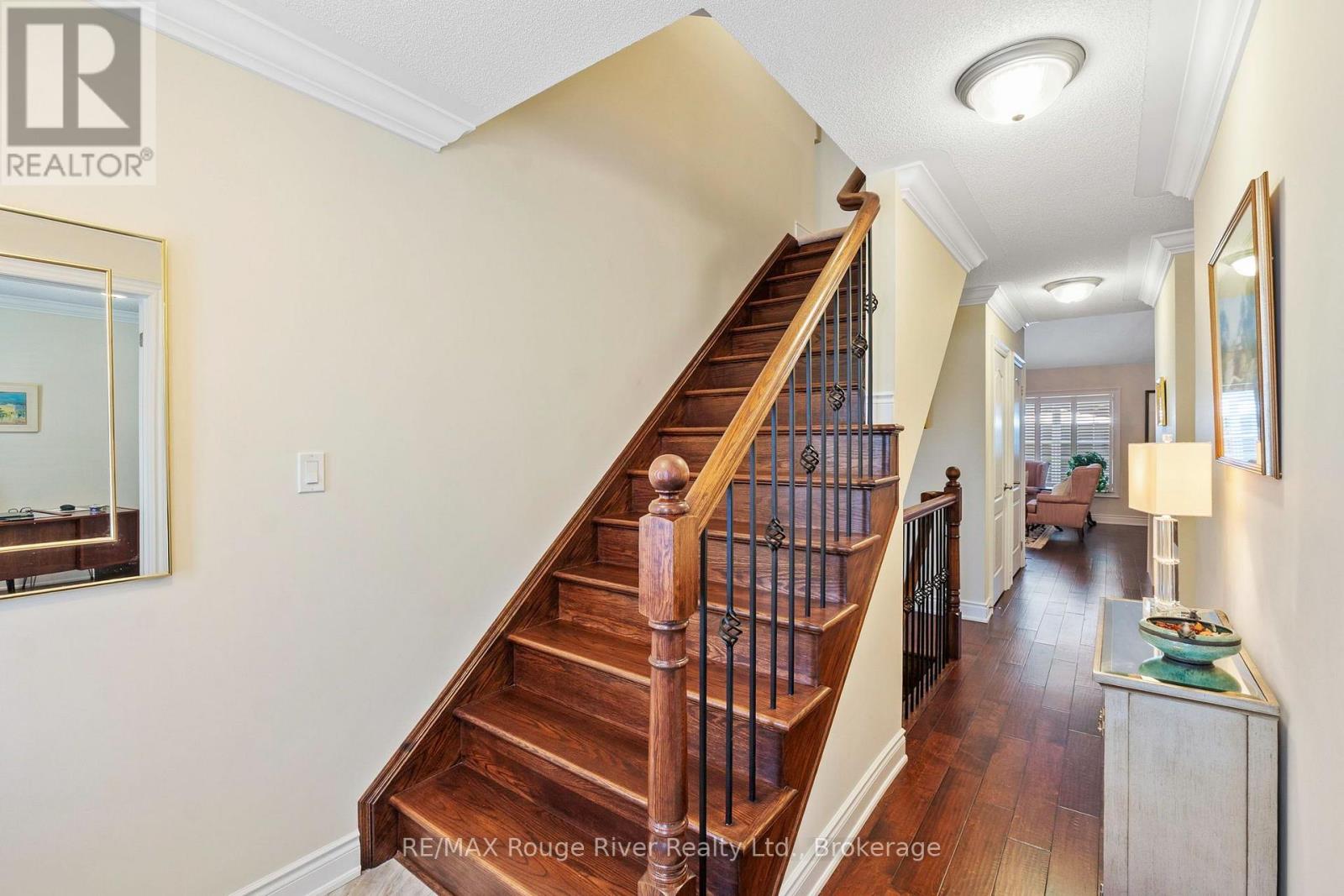 1 GREENAWAY CIRCLE - 7