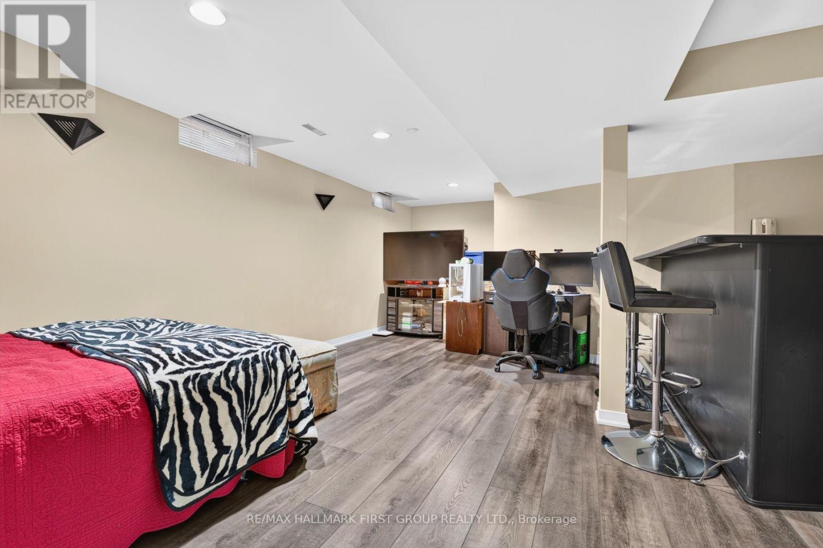 47 ROLLO DRIVE - Image 34