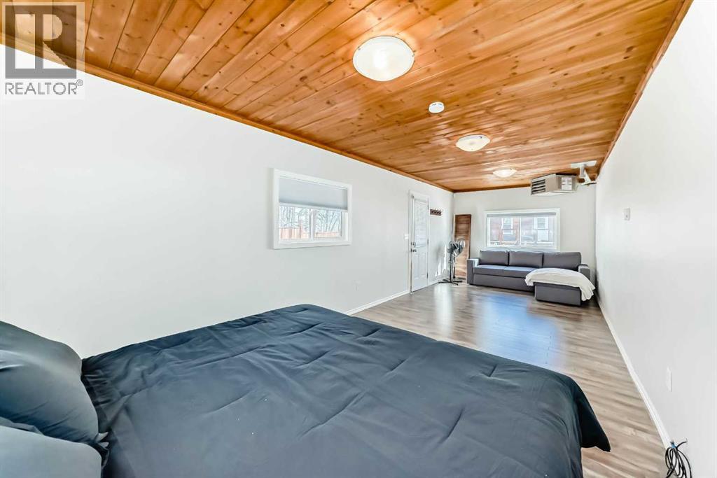 157 Grand Avenue - 42
