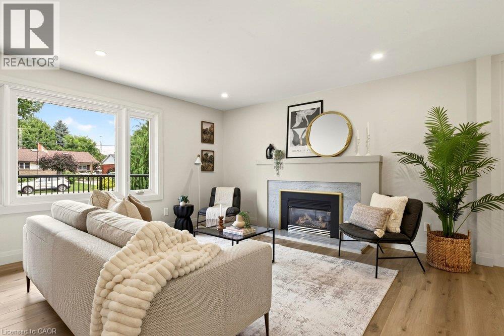 18 GARDEN Avenue - Image 11