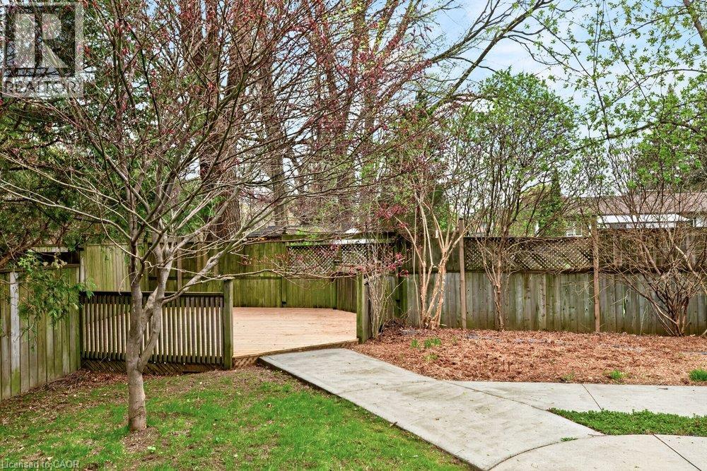 18 GARDEN Avenue - Image 44