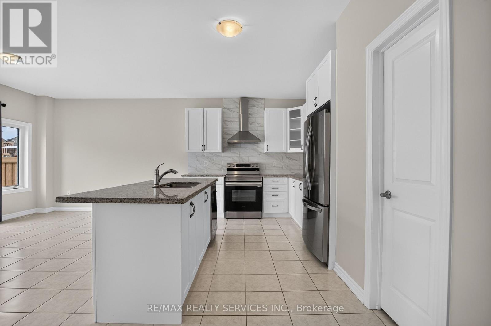1182 CORBY WAY - 11