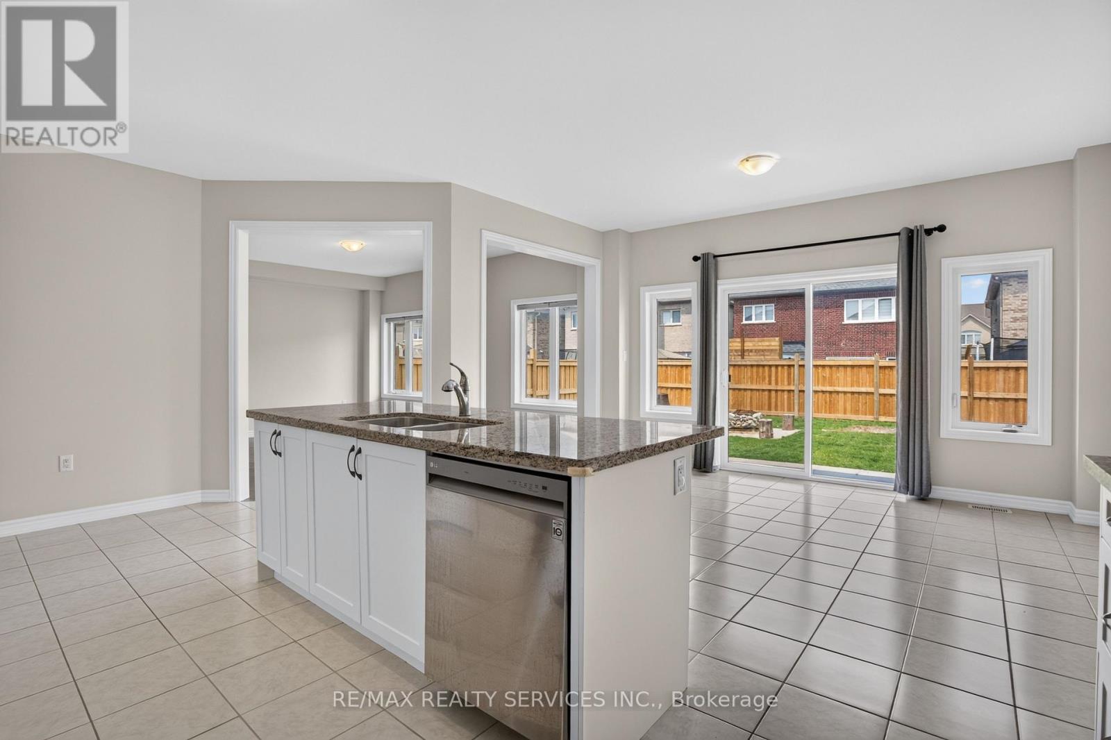 1182 CORBY WAY - 12