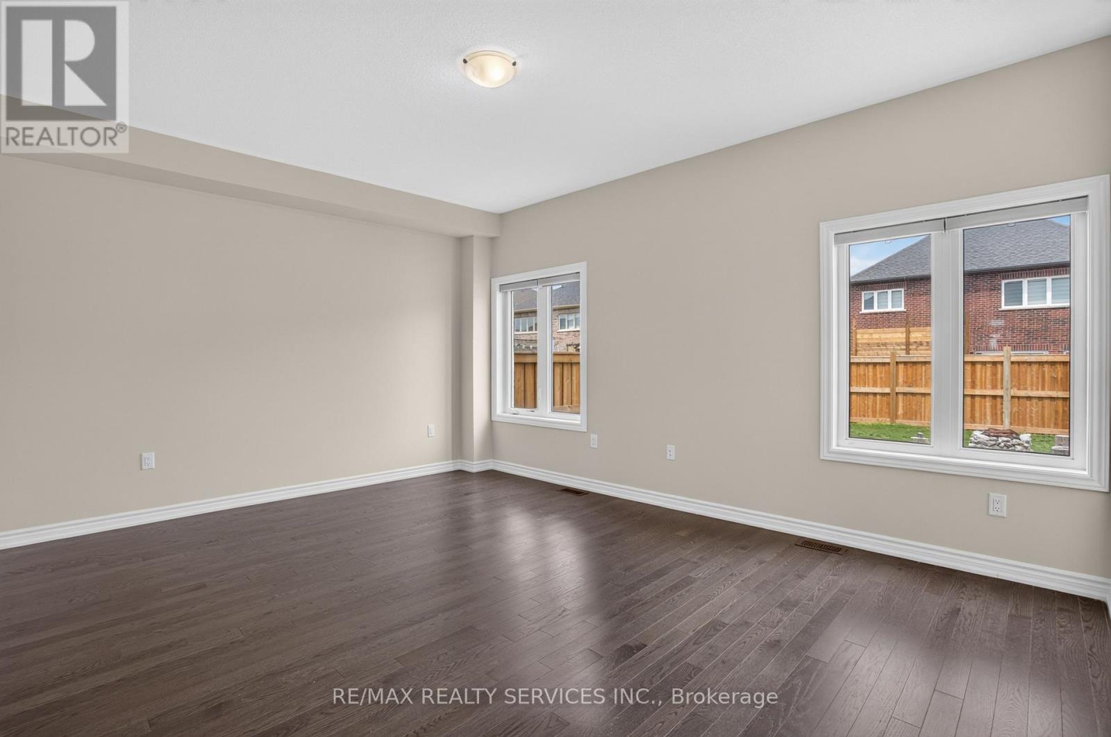 1182 CORBY WAY - 16