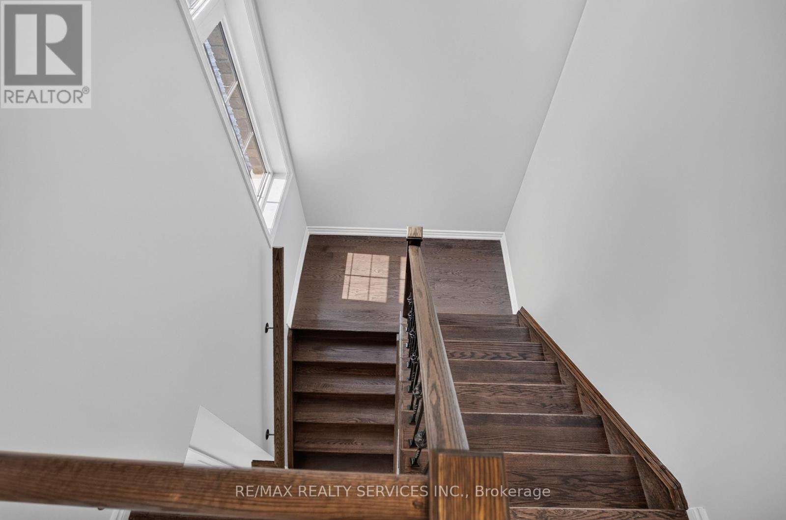 1182 CORBY WAY - 22