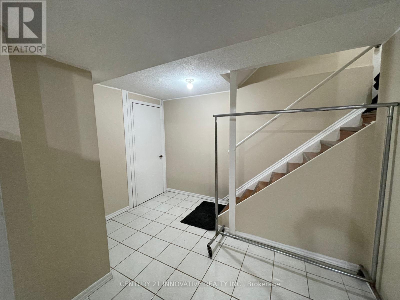 BASEMENT - 64 CIMMARON STREET E