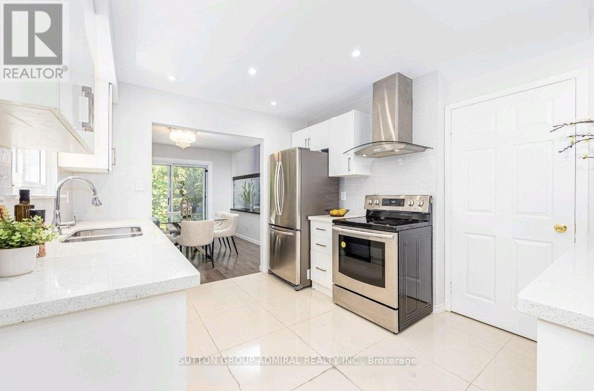 34 KITSILANO CRESCENT - 12