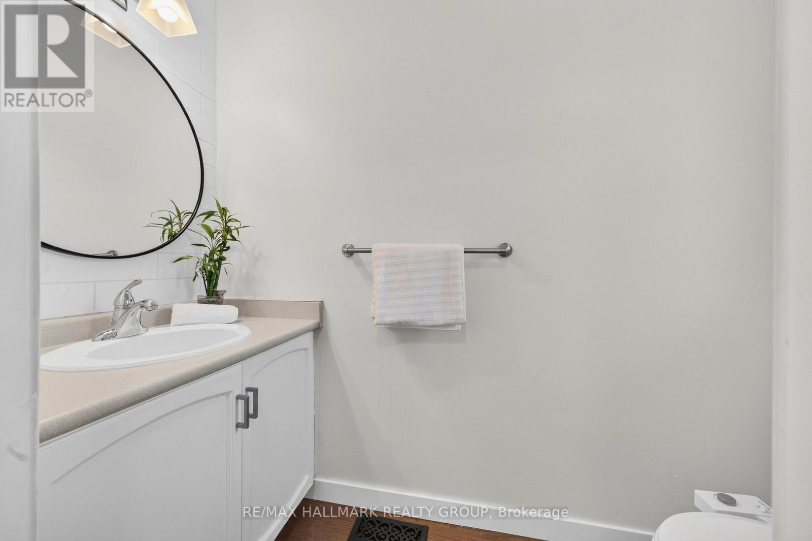 45 BIRCHBANK CRESCENT - Image 17