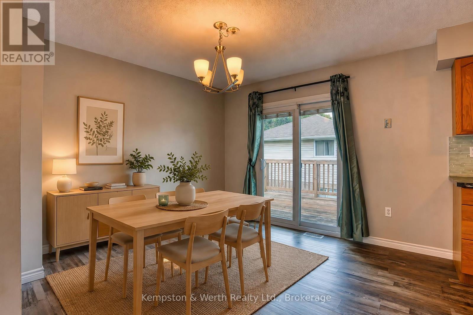 718 EDGAR STREET W - Image 13