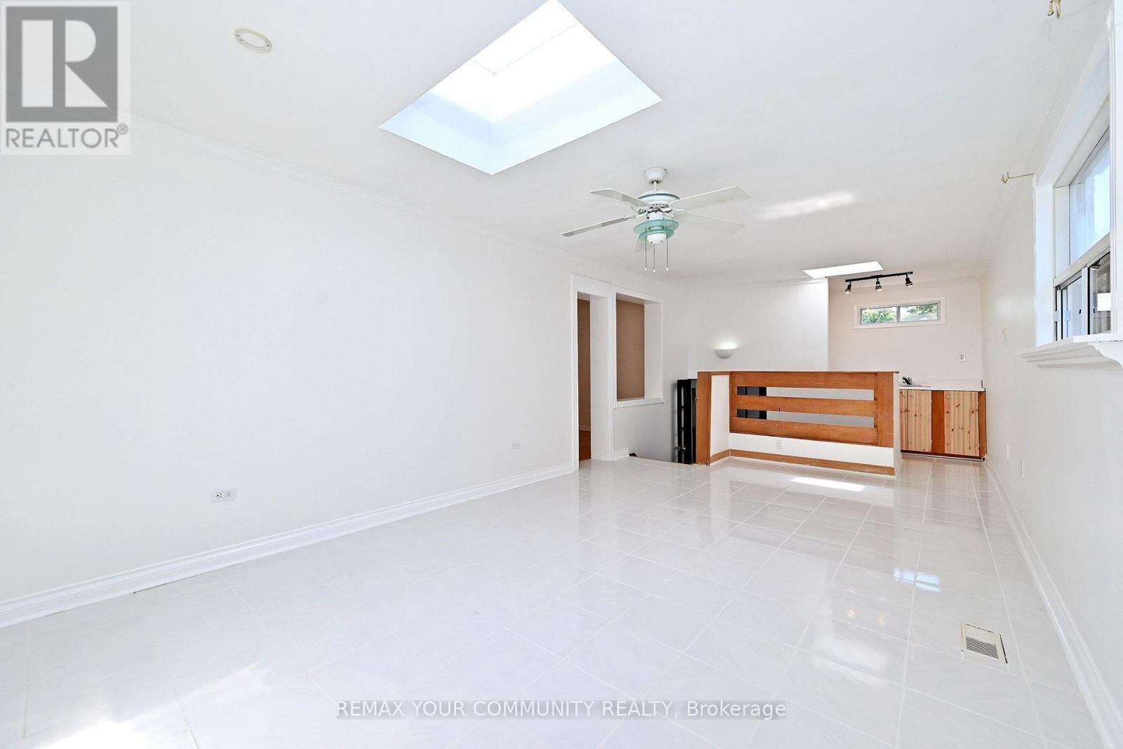 41 STANWOOD CRESCENT - Image 27