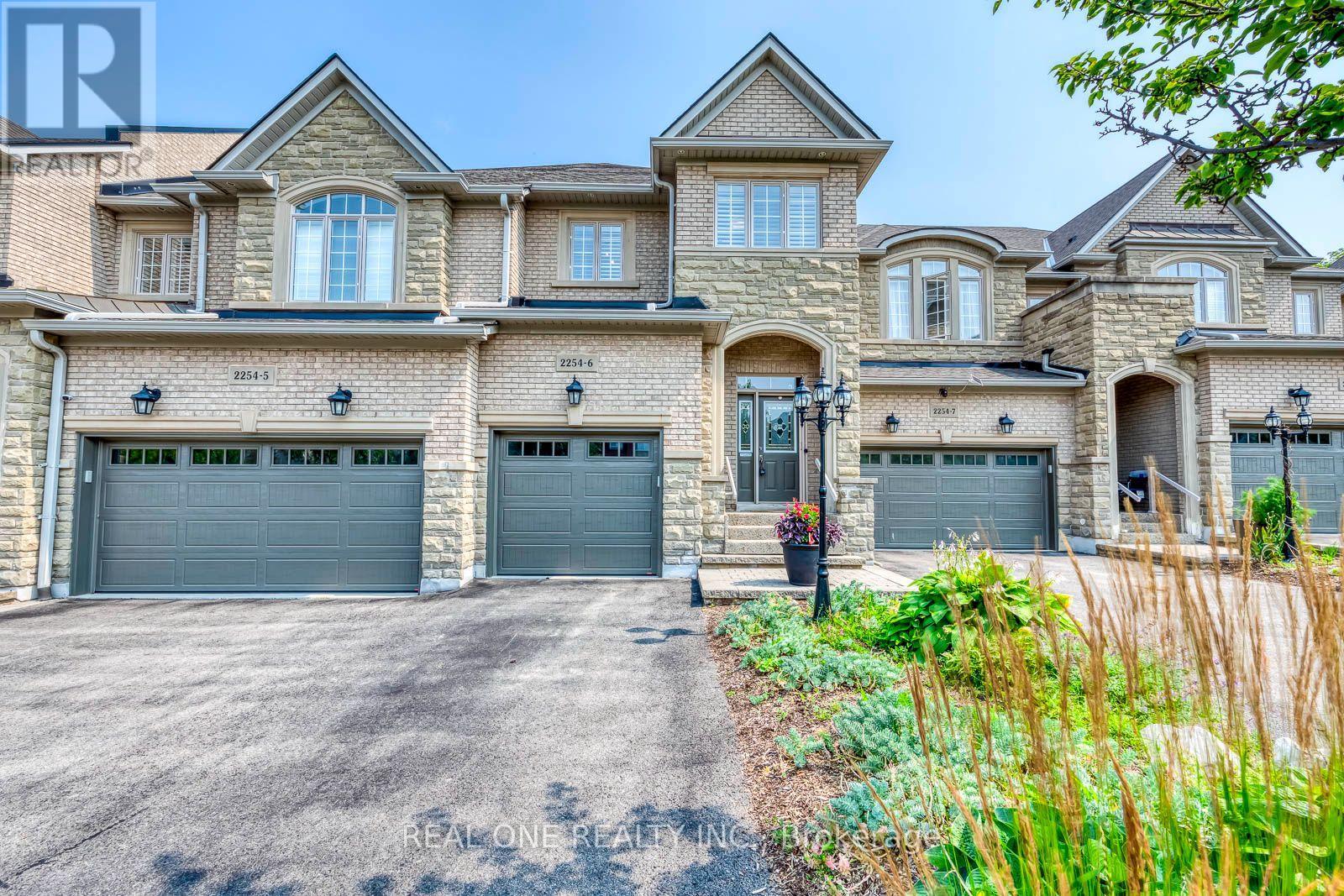 #6 2254 ROCKINGHAM DRIVE - 1